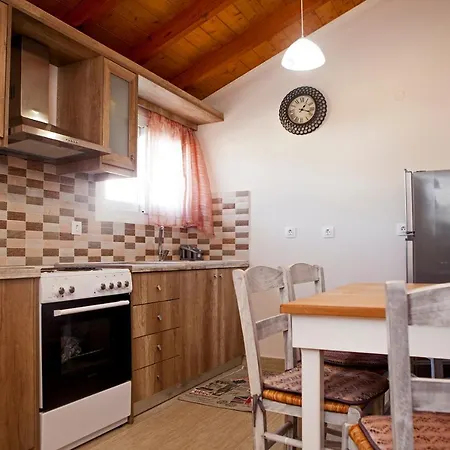 Athina Studios And Apartments Άγιος Γεώργιος Πάγων Εξωτερικό φωτογραφία