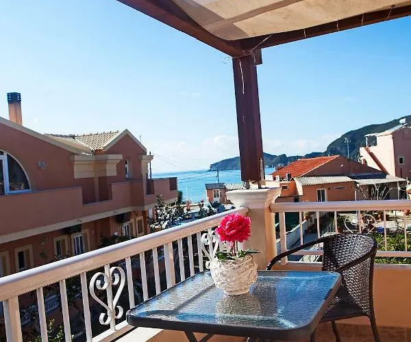 Athina Studios And Apartments